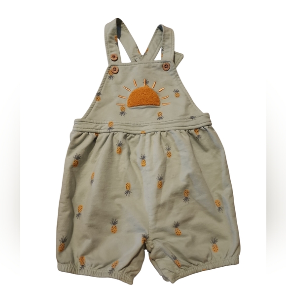 Baby Girls Lot Of Clothes 12-24 Months - Picture 3 of 5